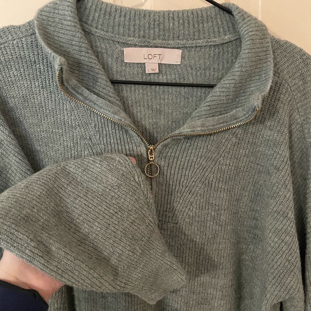 ✨LOFT✨ Quarter-Zip Sweatshirt